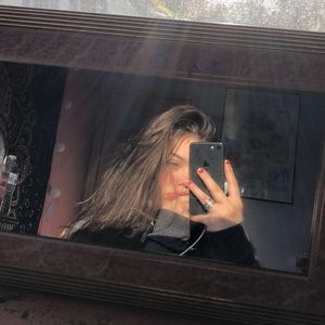 Meet your Posher, Valentina